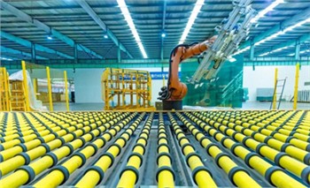 The Spot Price Of Glass Is Stable To Small, And The Overall Price Is Stable